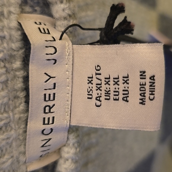 Sincerely Jules Blue and Light Grey Checkered Sweater - Picture 4 of 6